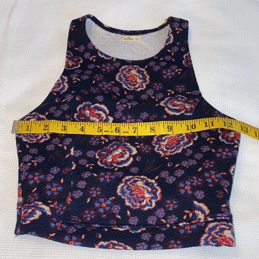 Hollister Matching Set sleeveless cropped top and skirt size XS